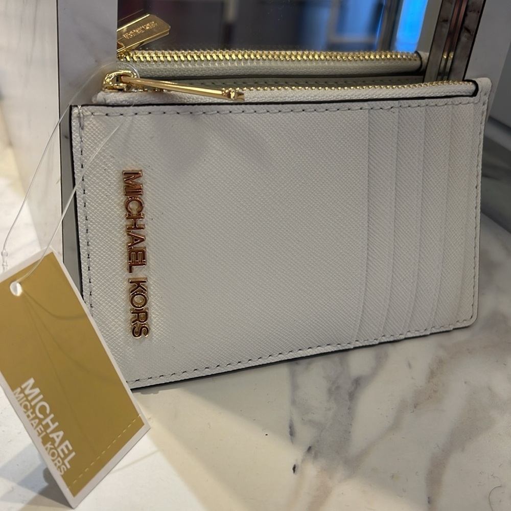 MICHAEL KORS
Jet Set Travel Md Top Zip Leather Card Case Wallet 
Optic White - Picture 11 of 16